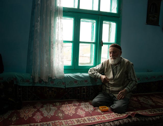 pexels-humeyra-ozessiz-1637518823-31936933